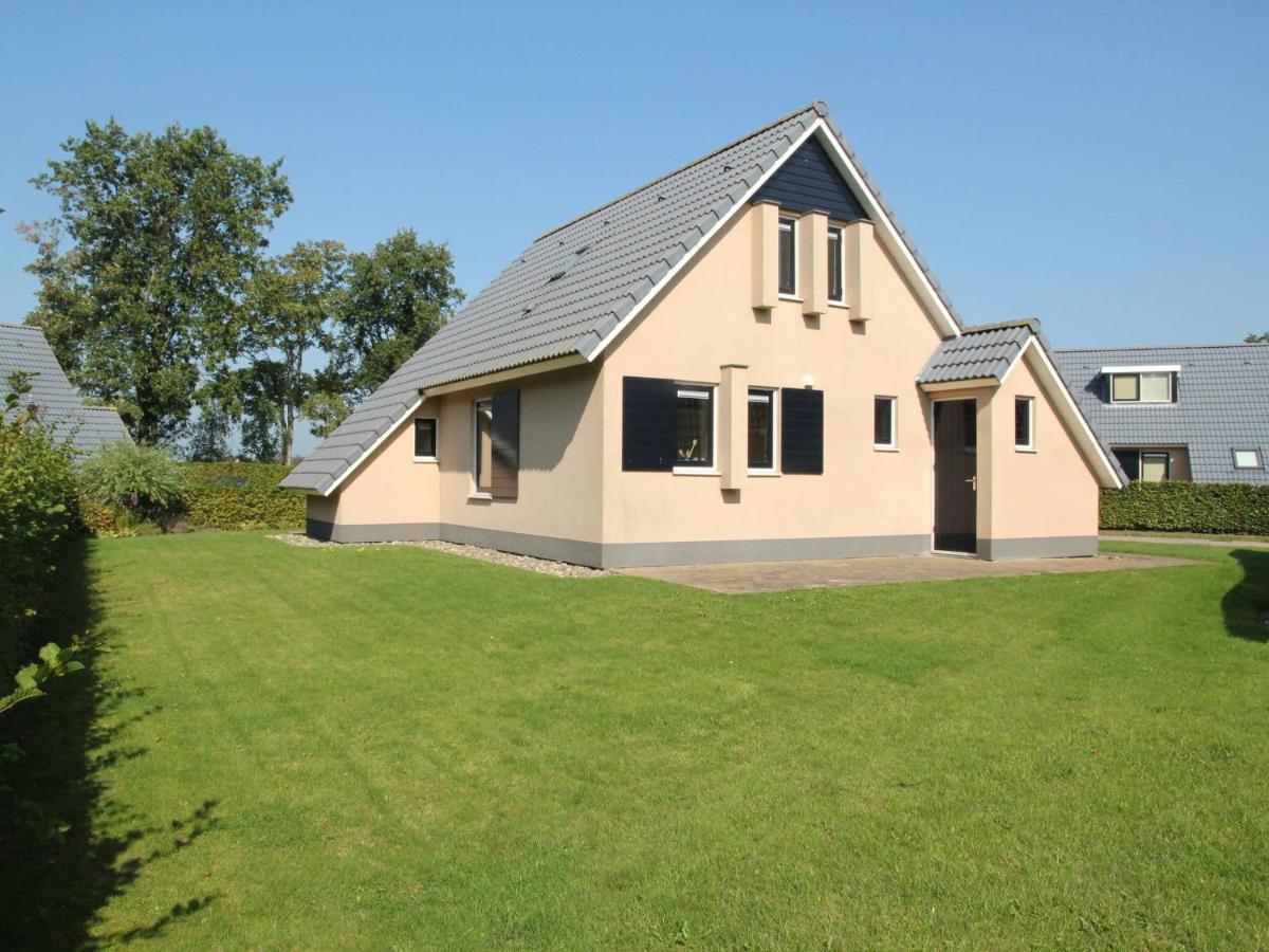 Serene Holiday Home In Gaasterl N Sleat Sondel Екстериор снимка